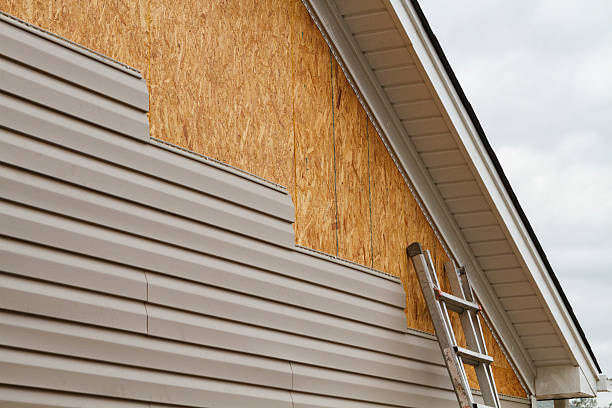 24/7 Emergency Siding experts in Canton, NC